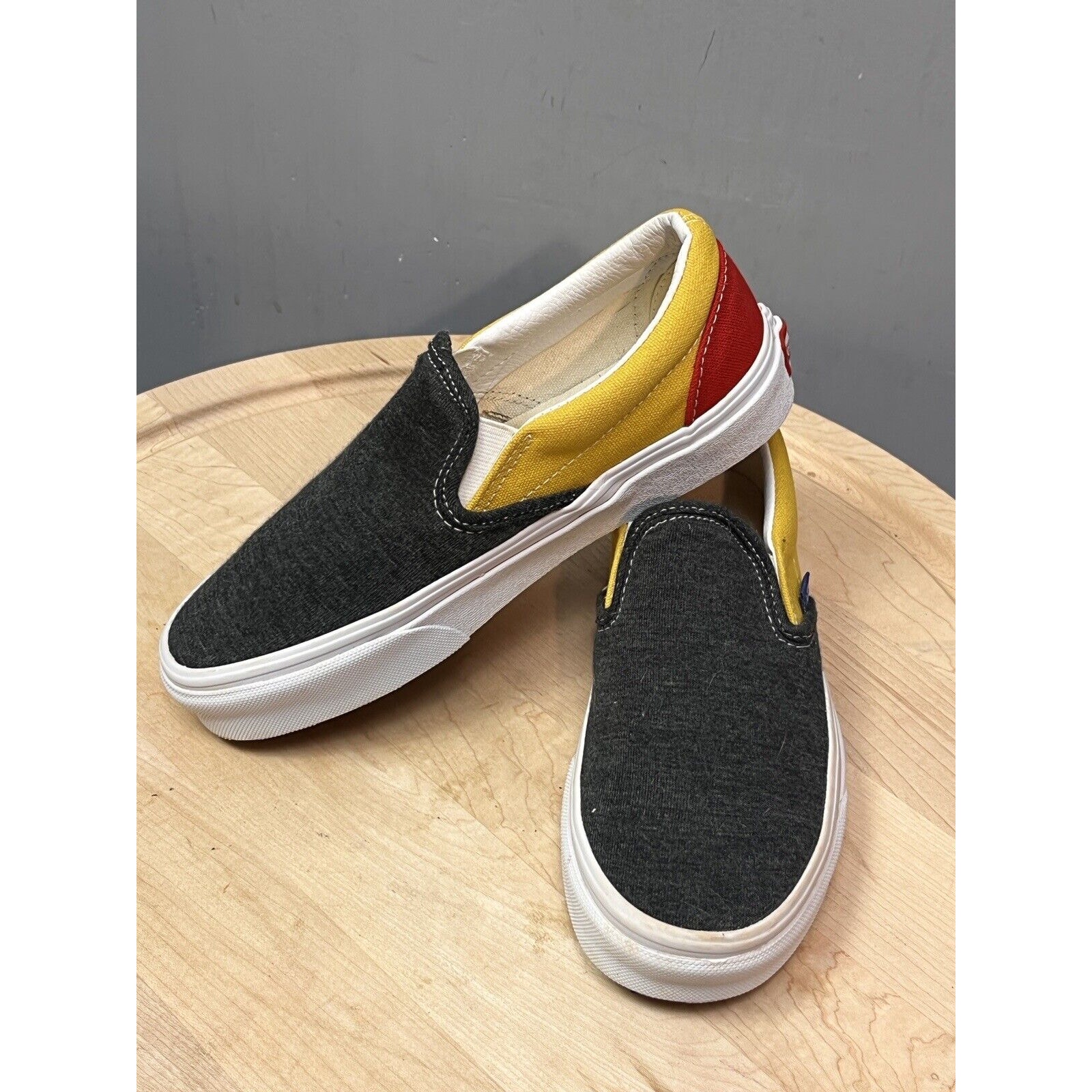 Vans Coastal Classic Slip-On Women's 6.0 Mens 4.5 Canvas Grey Yellow Red
